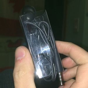 This is brand new Samsung galaxy s9 headphones